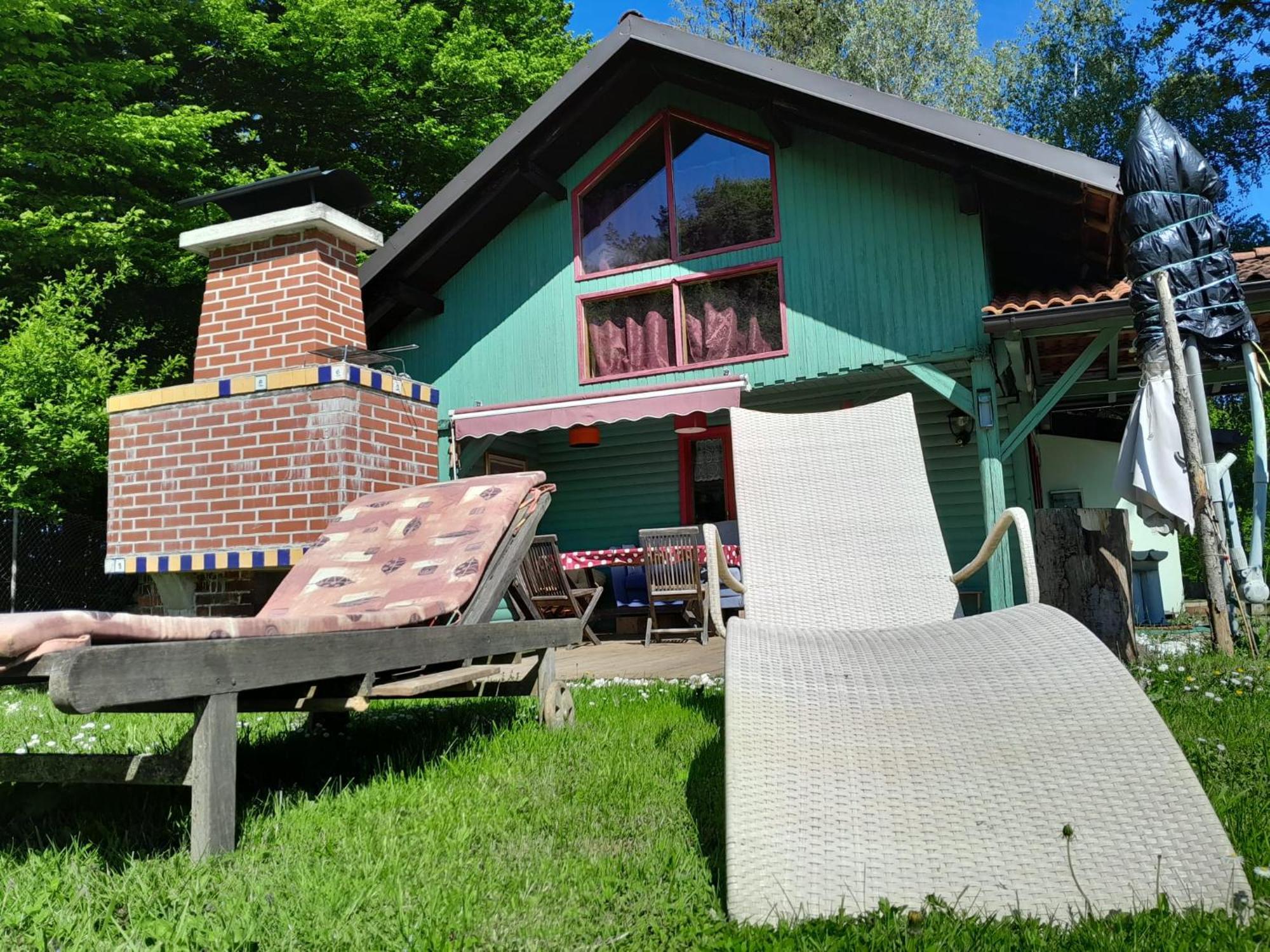 Fairytale Wooden House By Ljubljana Villa โกรซุปเลีย ภายนอก รูปภาพ