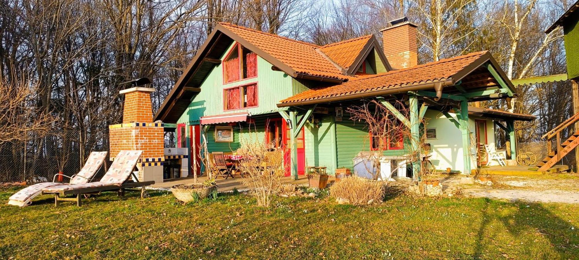 Fairytale Wooden House By Ljubljana Villa โกรซุปเลีย ภายนอก รูปภาพ